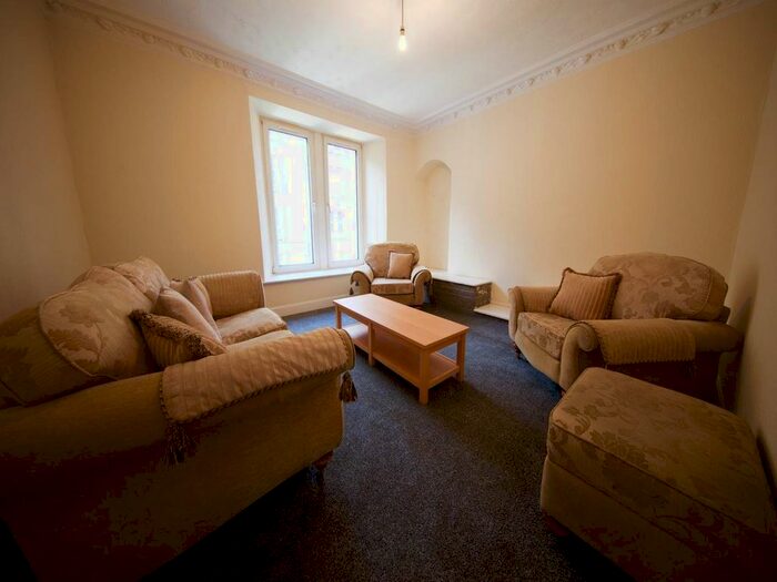 2 Bedroom Flat To Rent In Park Avenue, Dundee, DD4
