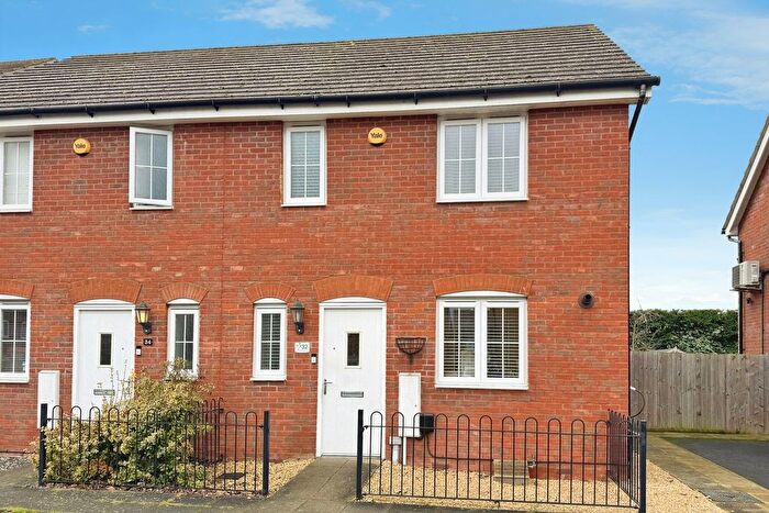 3 Bedroom Semi-Detached House For Sale In Shackleton Gardens, Flitwick, MK45