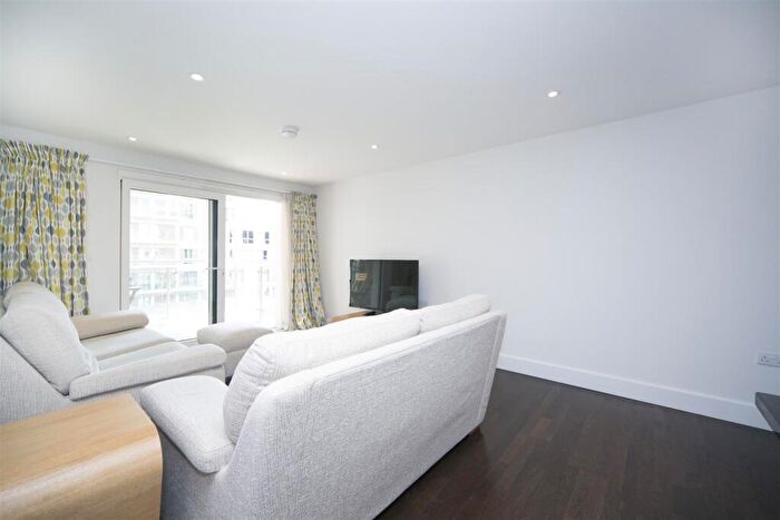 2 Bedroom Apartment To Rent In Trafalgar Building, Kingston Upon Thames, KT2