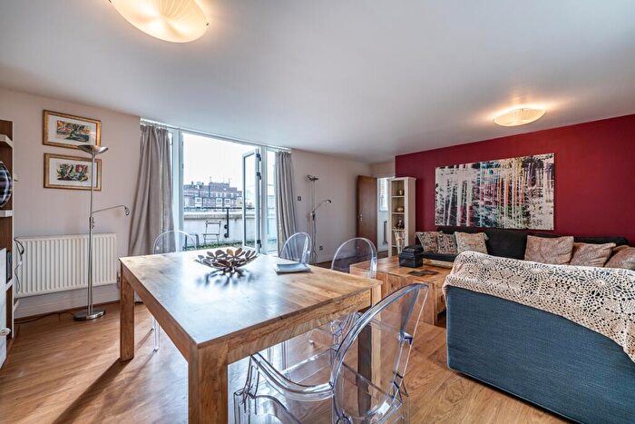 3 Bedroom Apartment To Rent In Palgrave Gardens Marylebone, NW1