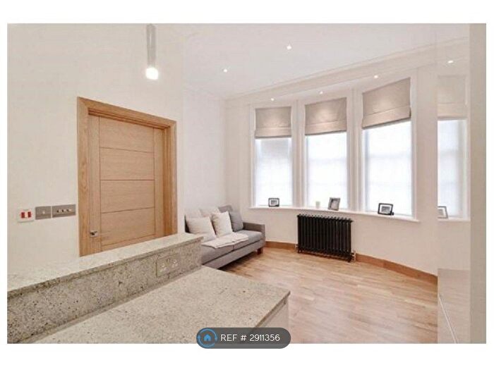 2 Bedroom Flat To Rent In Upper Wimpole, London, W1G