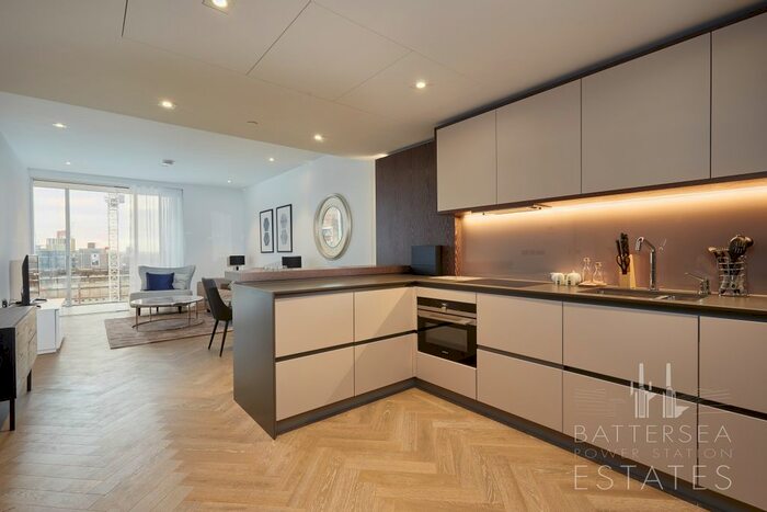 2 Bedroom Flat To Rent In L-, Circus Road West, Battersea, SW11