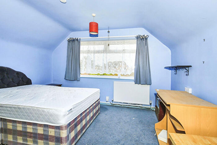 3 Bedroom Bungalow For Sale In Ellwood Avenue, Peterborough, PE2