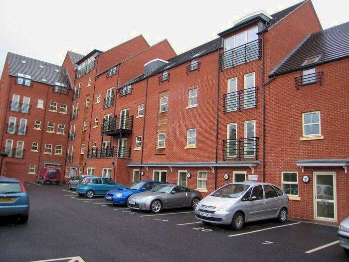 2 Bedroom Apartment To Rent In Friars Mews, Lincoln, LN2