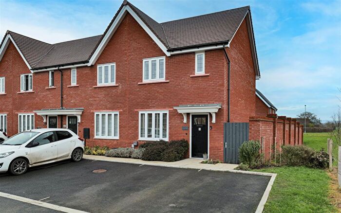 2 Bedroom End Of Terrace House For Sale In Dill Close, Melksham, SN12