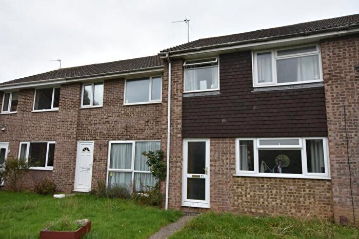 3 Bedroom Terraced House For Sale In Dorchester Close, Nailsea, Bristol, BS48