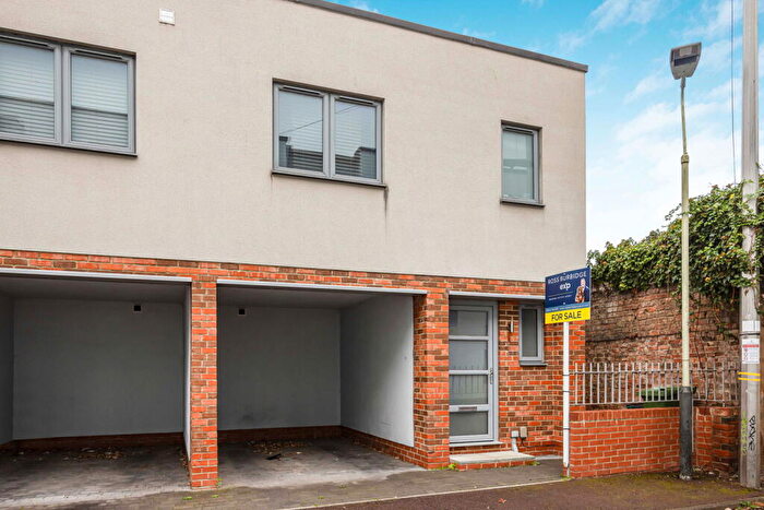 2 Bedroom End Of Terrace House For Sale In Grove Mews, Town Centre, Cheltenham, GL50