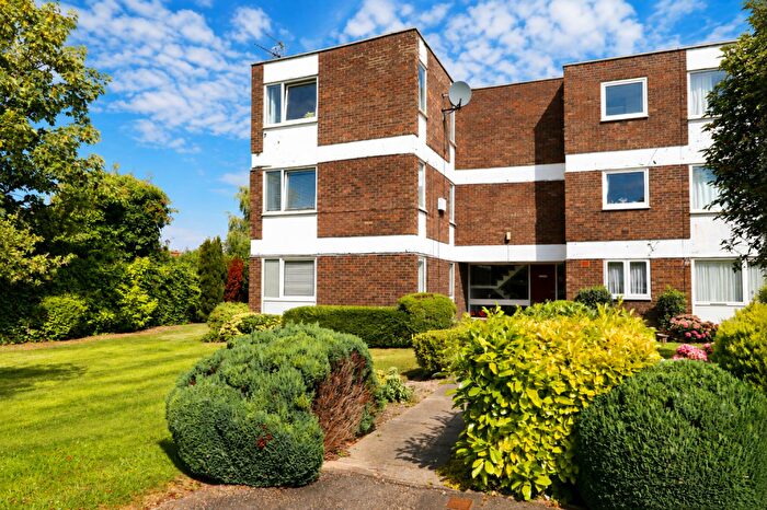 1 Bedroom Flat For Sale In Inglemire Avenue, Hull, HU6
