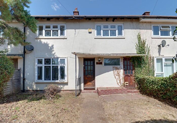 3 Bedroom Terraced House For Sale In Deere Avenue, Rainham, RM13
