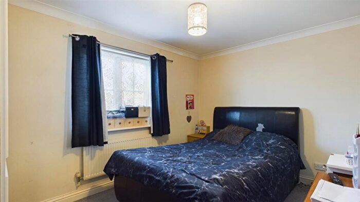 2 Bedroom End Of Terrace House For Sale In Great Stockwood Road, Cheshunt, EN7