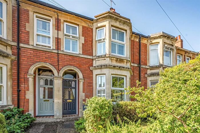 3 Bedroom Terraced House For Sale In Brickley Lane, Devizes, SN10