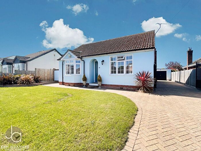 3 Bedroom Detached Bungalow For Sale In Seldon Road, Tiptree, Colchester, CO5