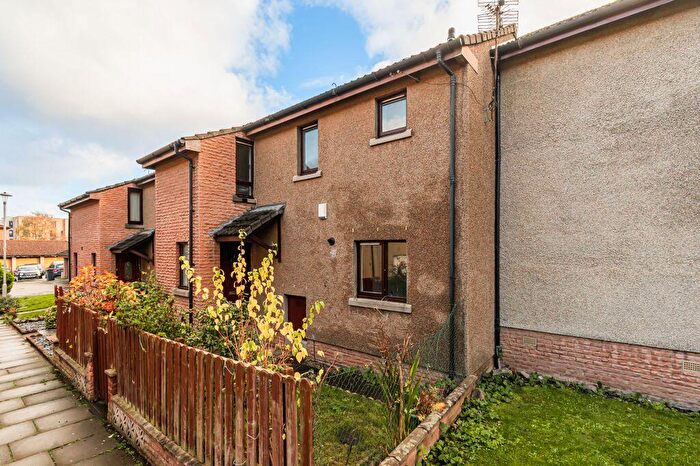3 Bedroom End Of Terrace House For Sale In Milnacre, Edinburgh, EH6