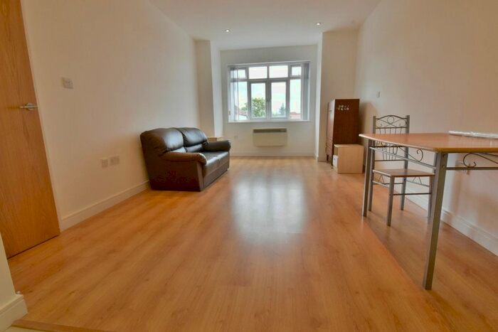 1 Bedroom Flat To Rent In Neeld Crescent, London, NW4