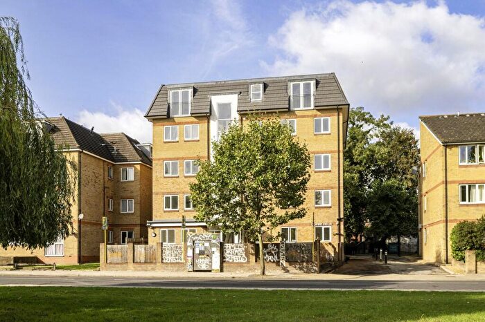 1 Bedroom Flat To Rent In Peckham Rye, London, SE15