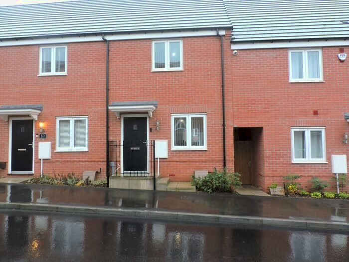 2 Bedroom Town House To Rent In Nicholson Close, Redhill, NG5