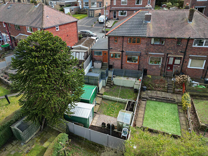3 Bedroom End Of Terrace House For Sale In Dale Avenue, Todmorden, OL14