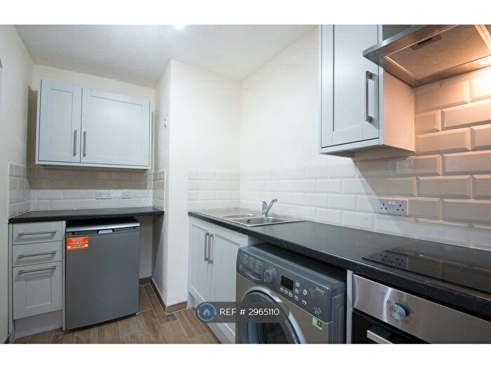 1 Bedroom Flat To Rent In Fletton, Peterborough, PE2