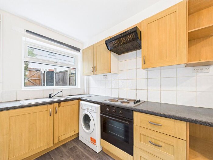 3 Bedroom Terraced House To Rent In Woodside Road, Beeston, Nottingham, NG9