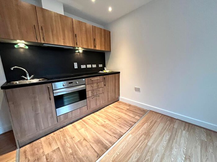 2 Bedroom Apartment To Rent In Derwent Foundry, B3
