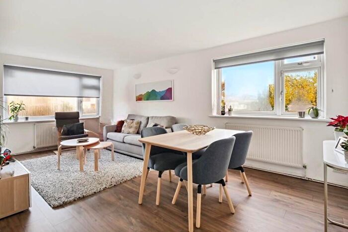 1 Bedroom Flat To Rent In Avenue Road, South Norwood, SE25