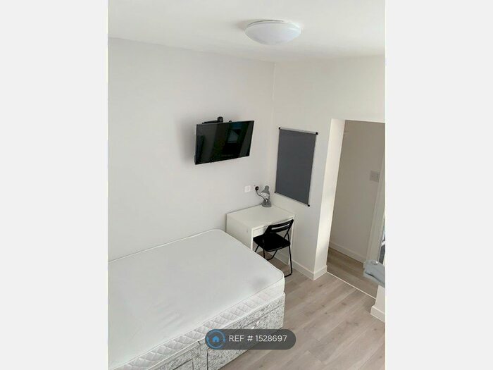 3 Bedroom Terraced House To Rent In Renfrew Street, Liverpool, L7