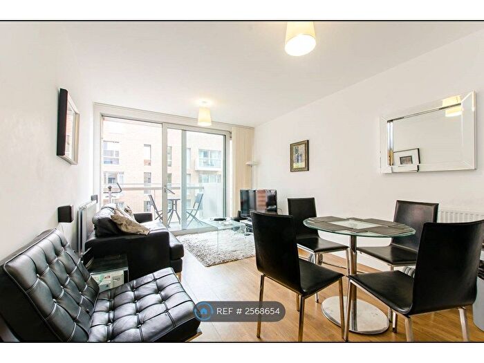 2 Bedroom Flat To Rent In Devons Road, London, E3