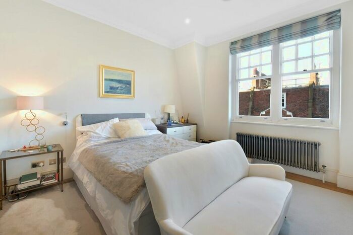1 Bedroom Flat To Rent In Sloane Court West, London, SW3