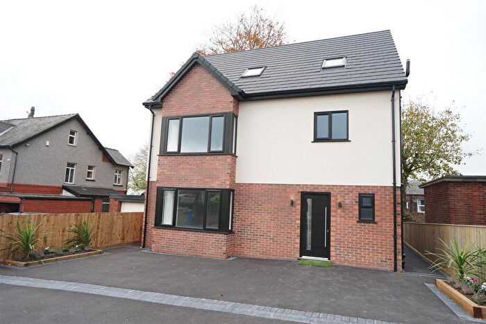5 Bedroom Detached House To Rent In Beech Avenue, Adlington, Chorley, PR6