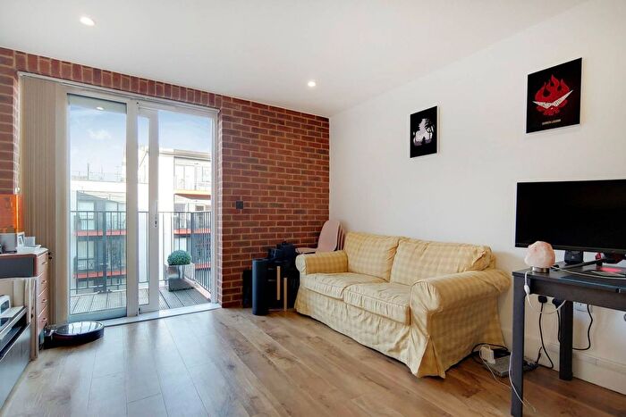 1 Bedroom Flat For Sale In Warehouse Court, Woolwich Riverside, London, SE18