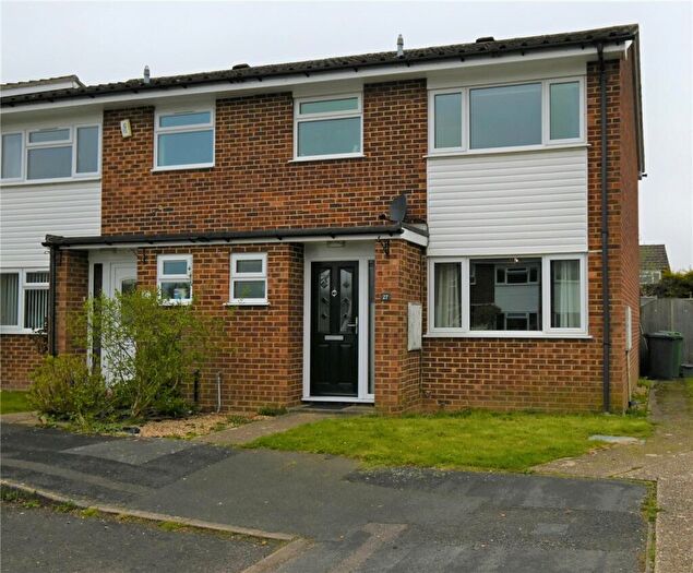 3 Bedroom Semi-Detached House To Rent In Lightsfield, Basingstoke, Hampshire, RG23