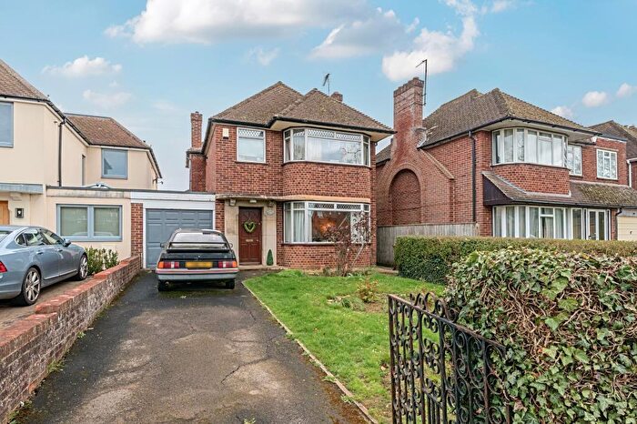 4 Bedroom Link Detached House For Sale In Woodstock Road, Oxford, OX2