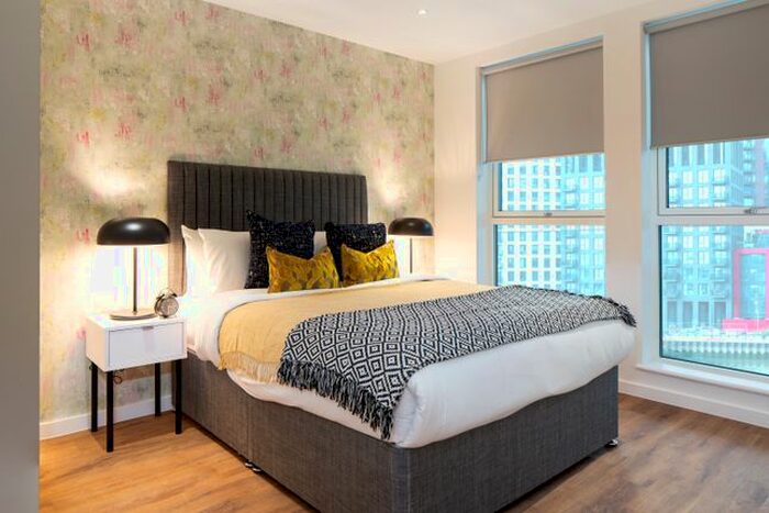 1 Bedroom Flat To Rent In Silvertown Way, London, E16