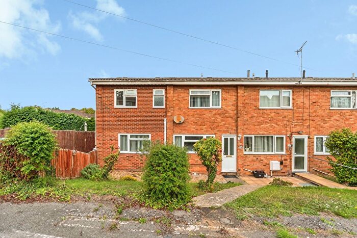 4 Bedroom End Of Terrace House For Sale In Dragoon Close, Southampton, Hampshire, SO19
