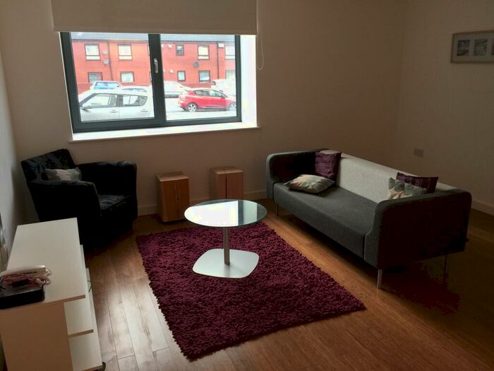 1 Bedroom Apartment To Rent In Greenhouse Beeston Leeds, LS11