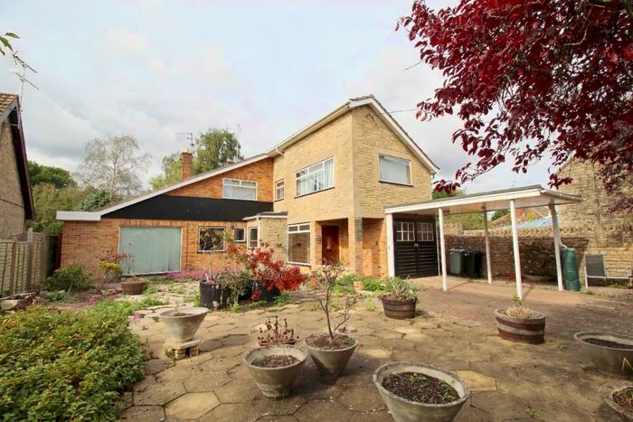 3 Bedroom Detached House For Sale In King Street, West Deeping, PE6