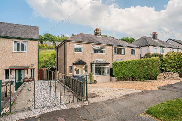 3 Bedroom House For Sale In Anncroft Road, Buxton, SK17