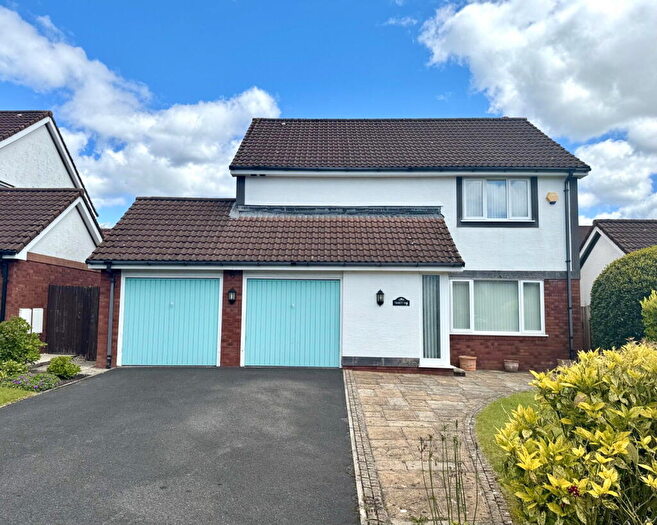 4 Bedroom Detached House For Sale In Bentley Park Road, Longton, Preston, PR4
