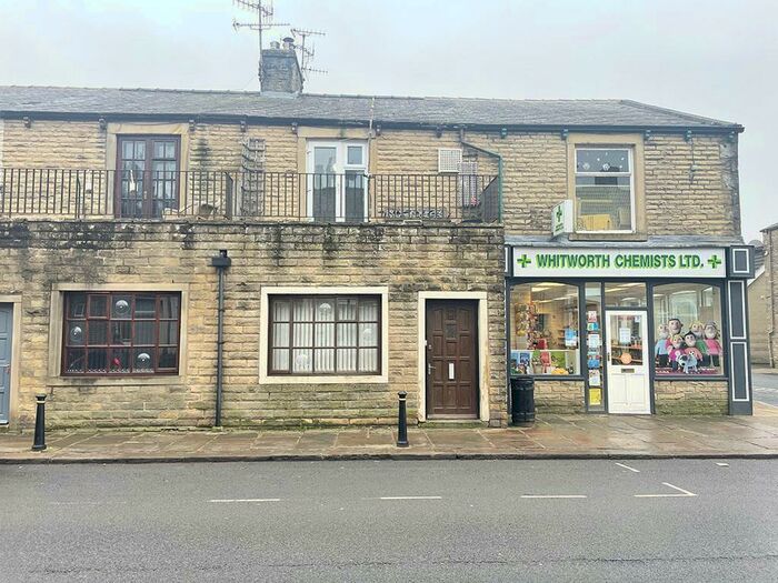 2 Bedroom Flat To Rent In Victoria Road Earby, BB18