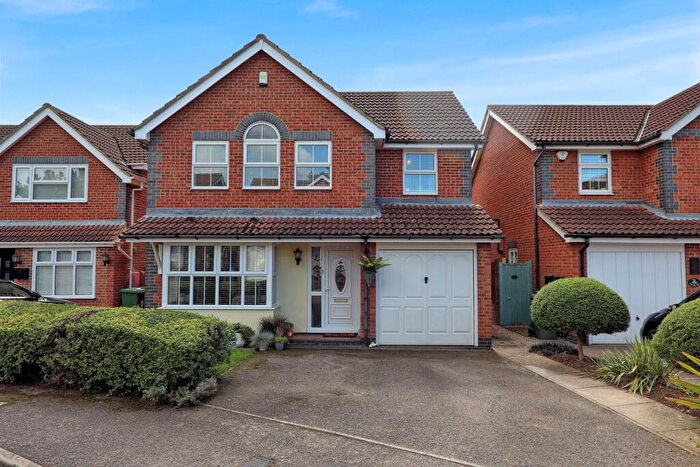 4 Bedroom Detached House For Sale In Calshot Avenue, Chafford Hundred, Grays, RM16