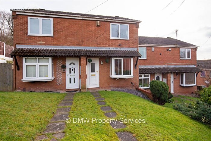 2 Bedroom Town House To Rent In Mickleborough Avenue, Nottingham, NG3