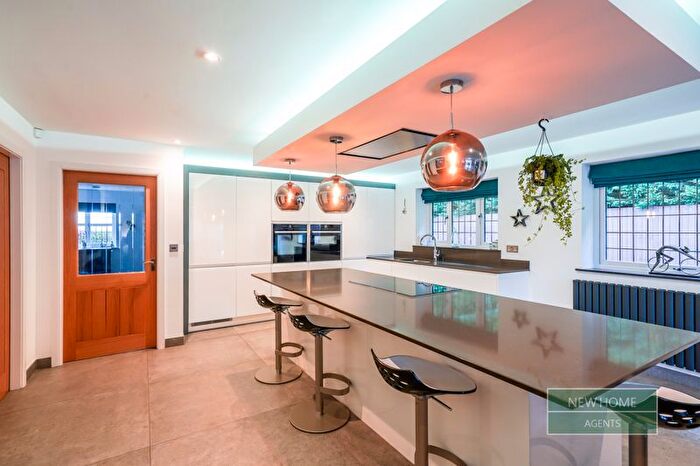 2 Bedroom Detached Bungalow For Sale In Stock Dove Close, Preston, PR3