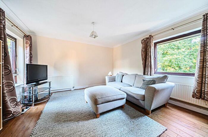 2 Bedroom Apartment To Rent In Dawsmere Close, Camberley, GU15
