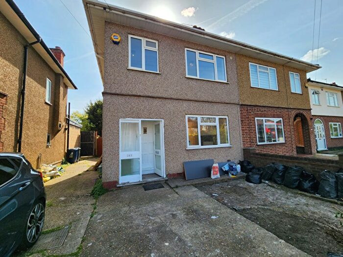 3 Bedroom Semi Detached House To Rent In Kingshill Avenue, Northolt, UB5