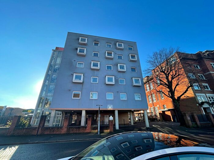 1 Bedroom Flat To Rent In Anglesea Terrace, Southampton, SO14