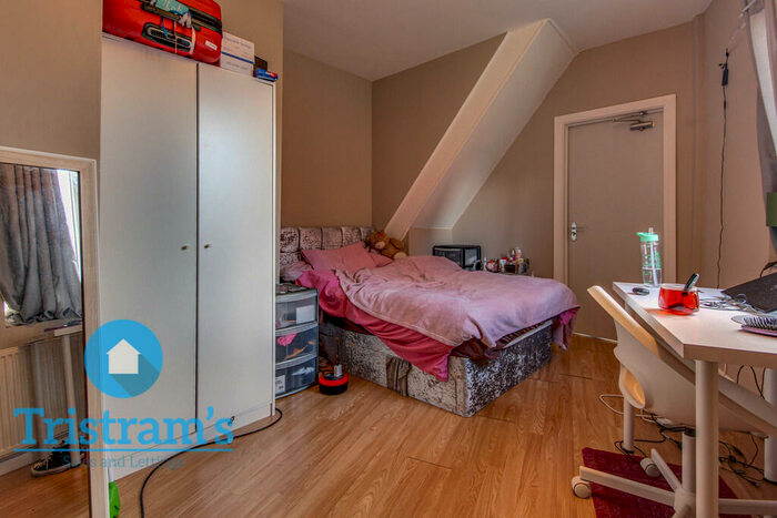 4 Bedroom End Of Terrace House To Rent In Norwood Road, Nottingham, NG7