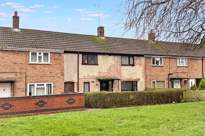 3 Bedroom Terraced House For Sale In Queen Elizabeth Road, Nuneaton, CV10