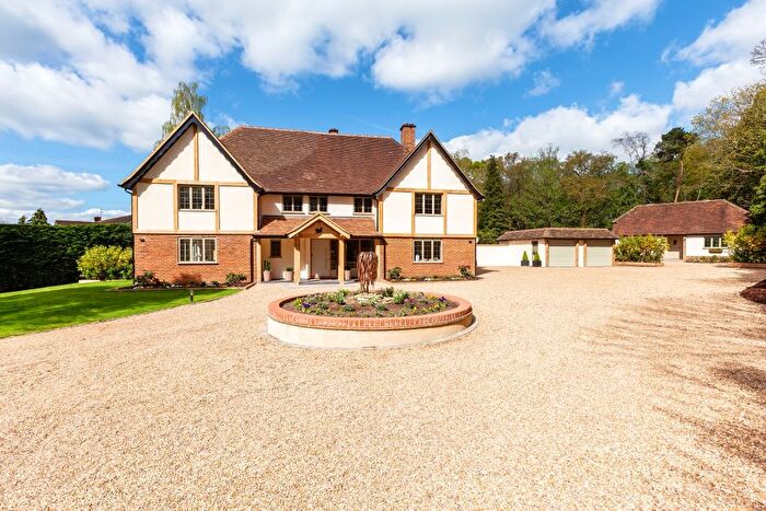 8 Bedroom Detached House To Rent In Compton Way, Farnham, GU10