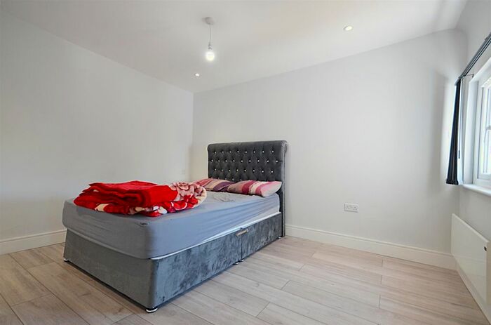 Studio To Rent In Swakeleys Road, Ickenham, UB10