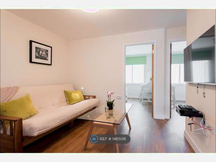 2 Bedroom Flat To Rent In Bishops Bridge Road, London, W2